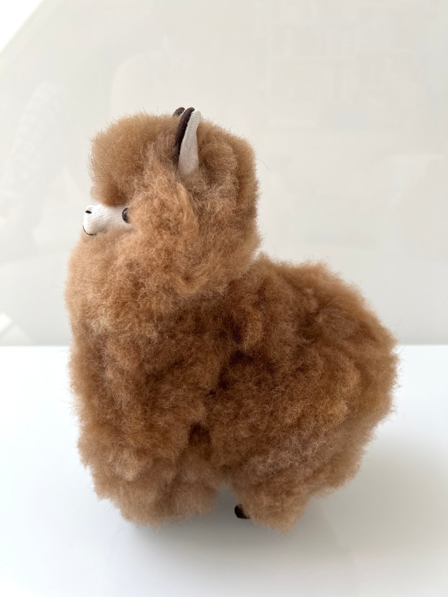 Alpaca cuddly toy chocolate