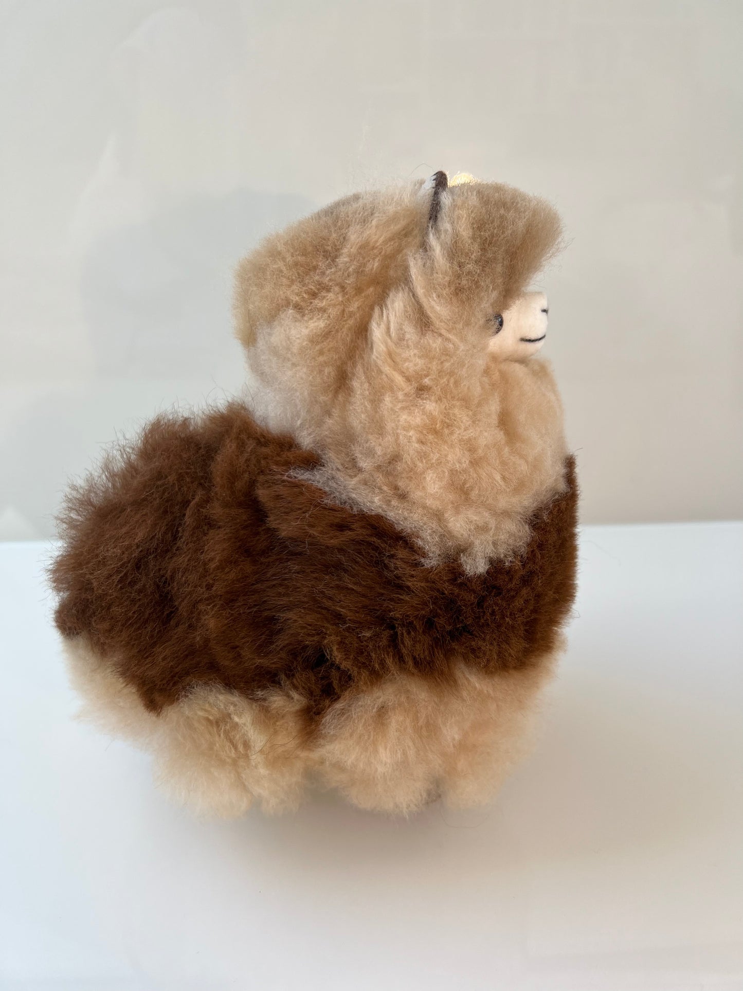 Alpaca cuddly toy cookie coffee