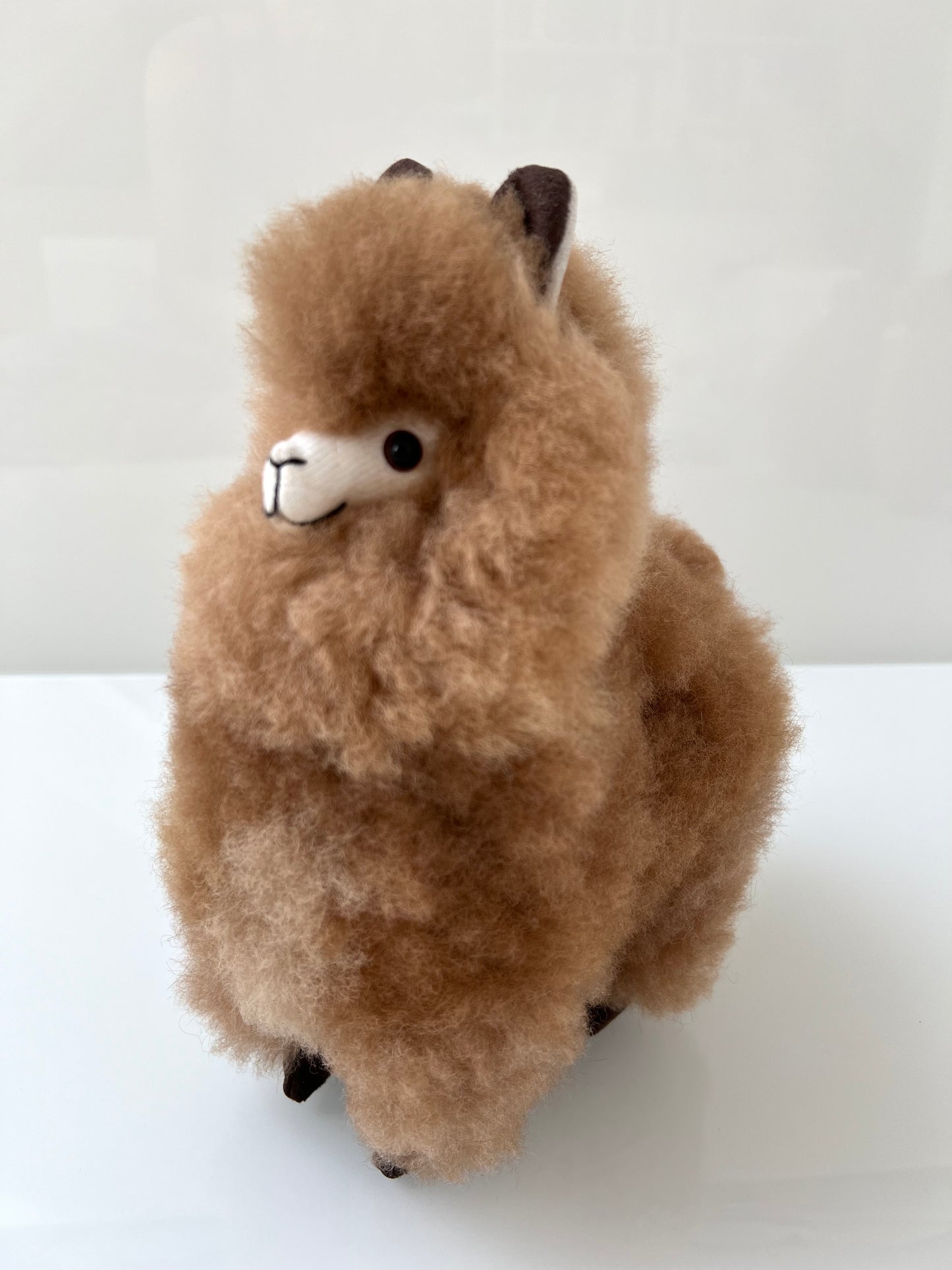 Alpaca cuddly toy chocolate