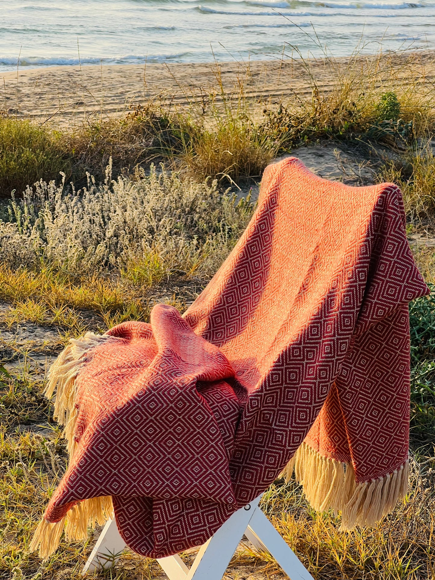 Alpaca blanket made of 100% baby alpaca wool orange-beige