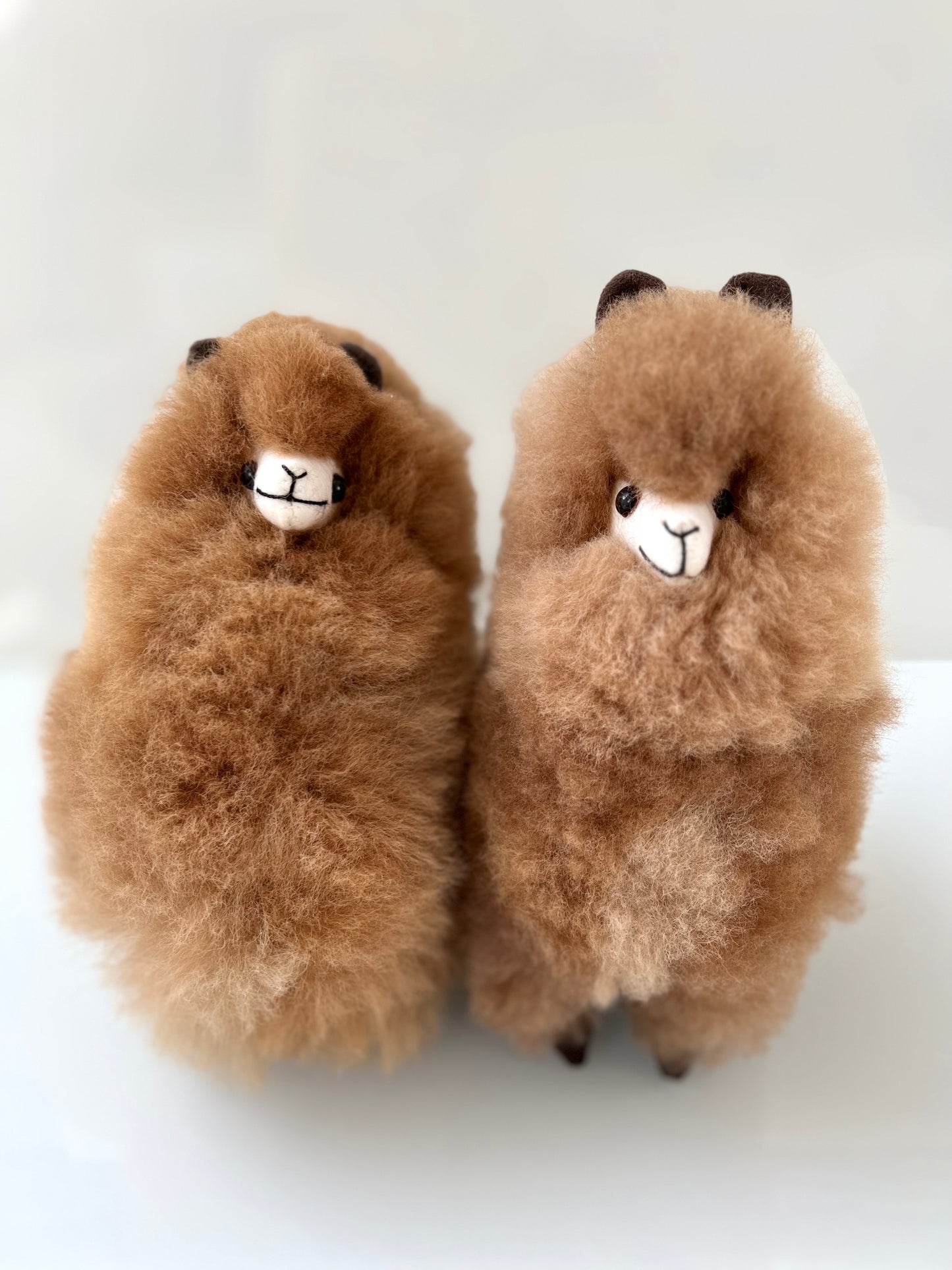 Alpaca cuddly toy chocolate