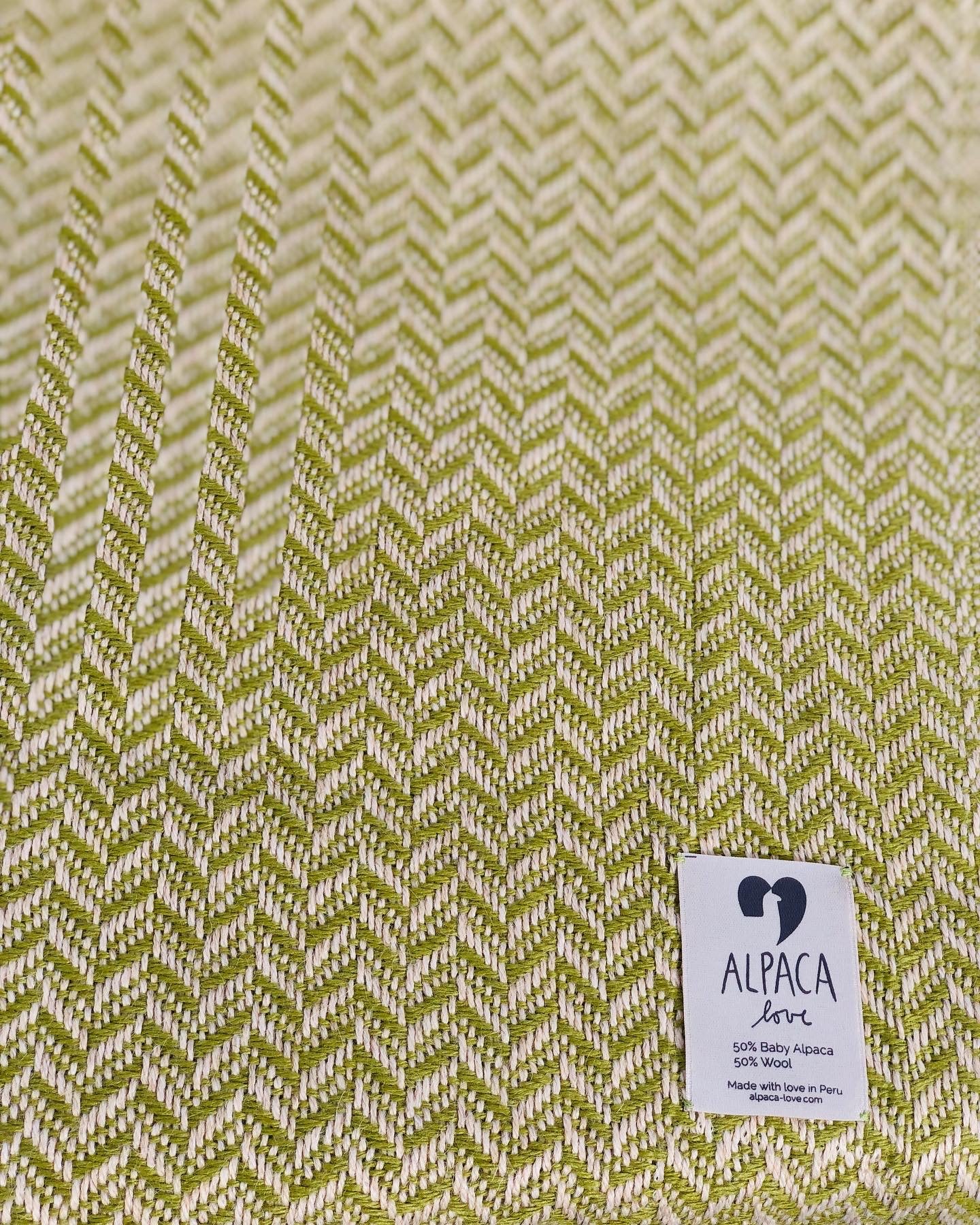 Couverture 50% Baby Alpaga - 50% Laine Vert Pomme