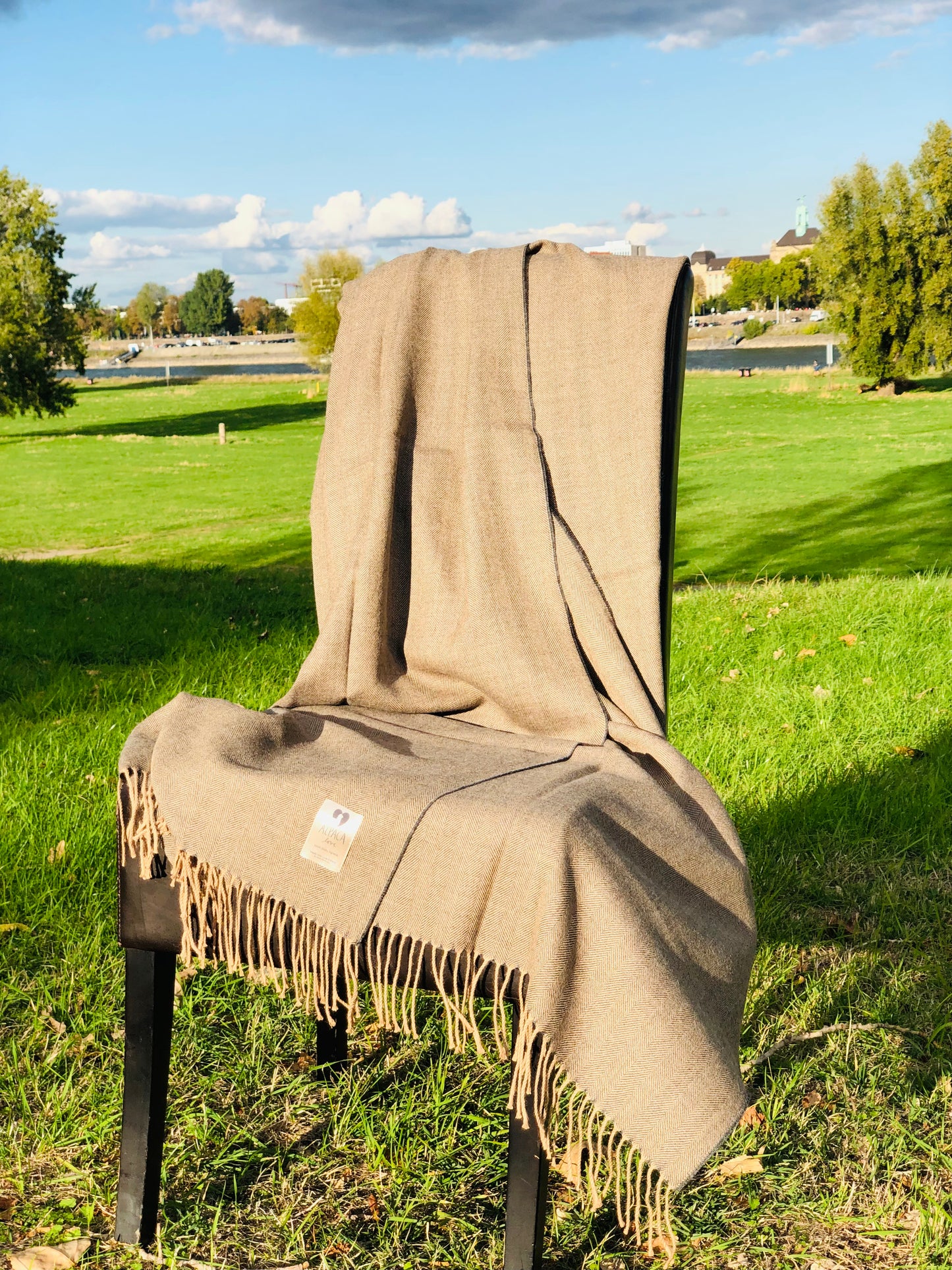  Alpaca Blanket herringbone beige-grey 100% baby alpaca wool