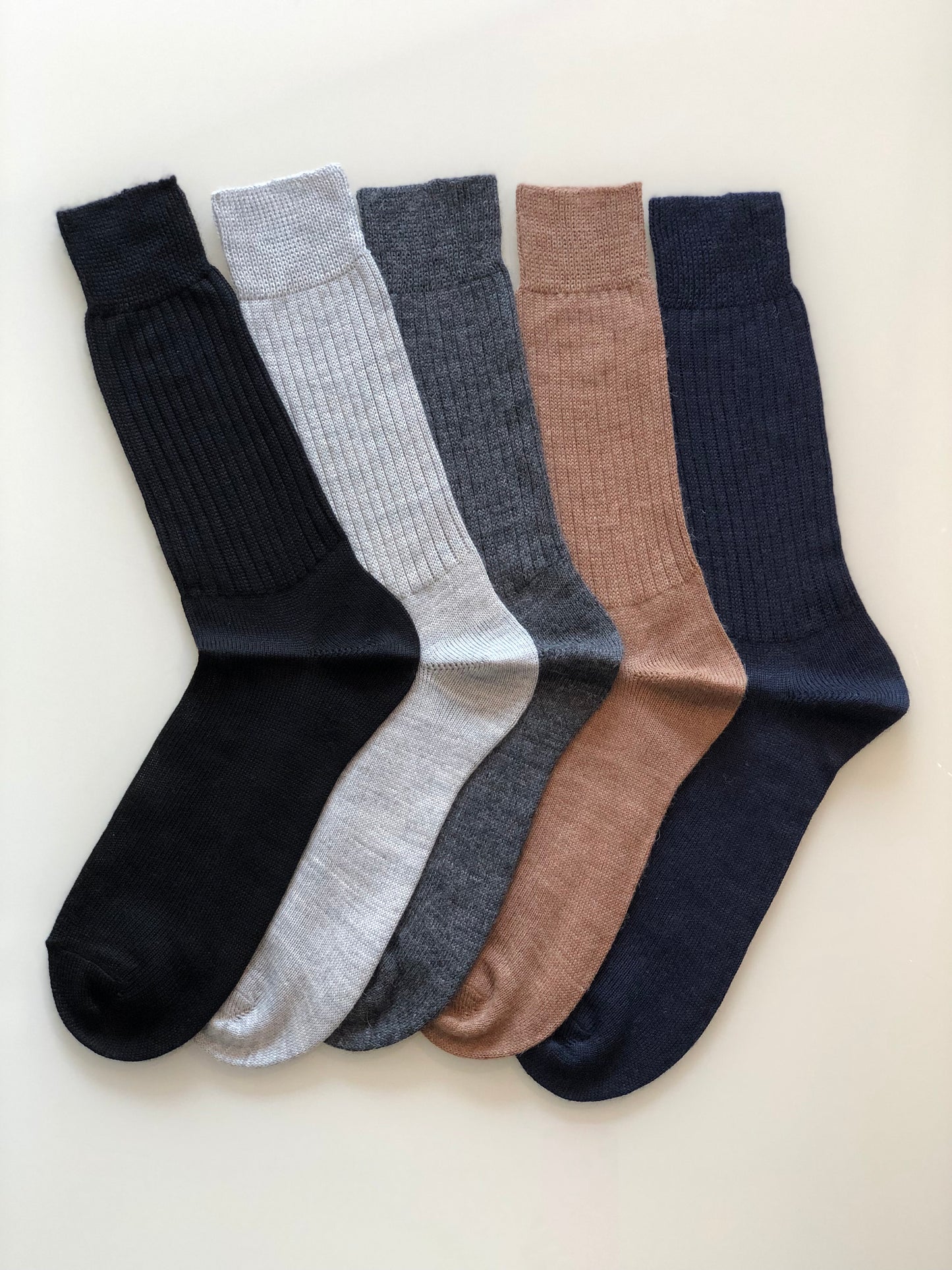 Alpaka Socken aus Baby Alpaka Wolle Schwarz