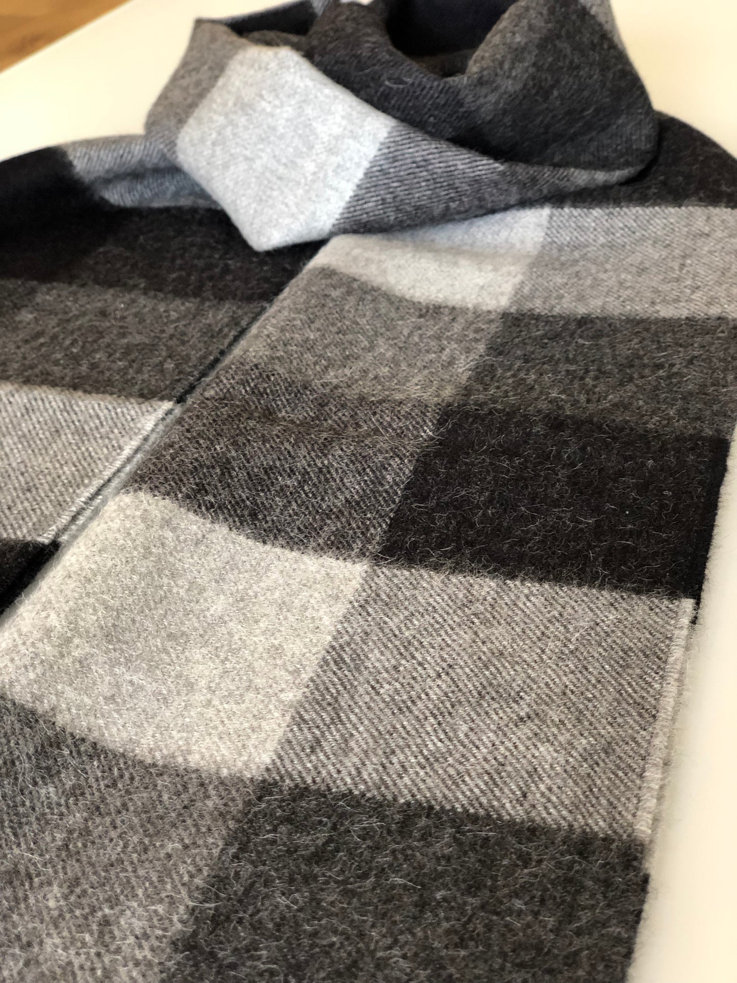 Scarf 100% Baby Alpaca Wool Black-Grey